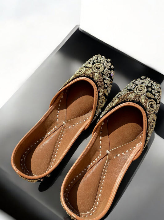 Black-Gold Dabka and Pearl work Juttis